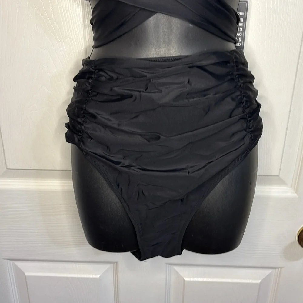 Blooming Jelly black two piece swim suit, size XXL, NWT. - Picture 3 of 16